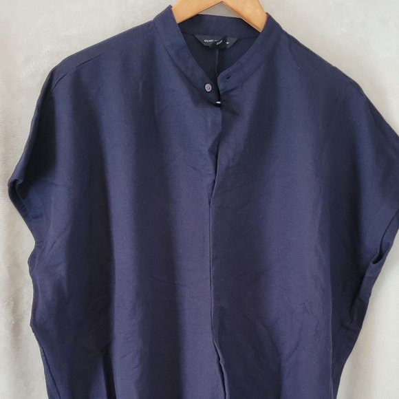 Club Monaco navy soft short sleeve blouse - Picture 1 of 3